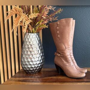Miz Mooz boots, sz 7